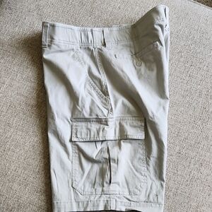 Men's Gray Cargo Shorts